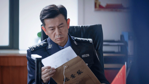 江柏萱《重生》饰演邱冬阳.gif